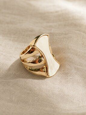 Pre-owned Robert Lee Morris Ring SIZE 8